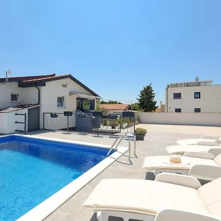 Kuca Za Odmor Marinella Vila *